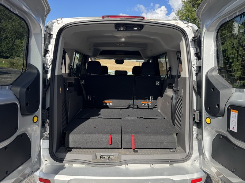 2023 Ford Transit Connect XLT Passenger Wagon photo 22