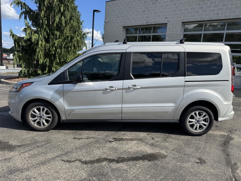 2023 Ford Transit Connect XLT Passenger Wagon photo 6