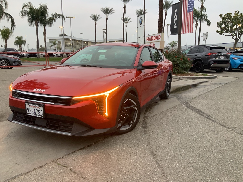 2025 Kia K4 EX's photo