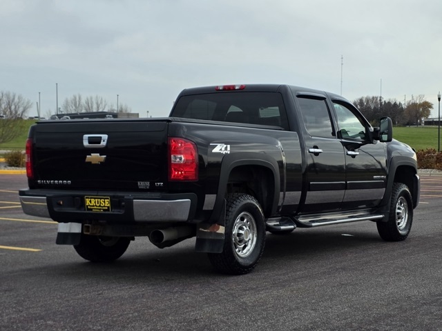 2007 Chevrolet Silverado 2500HD LTZ photo 3