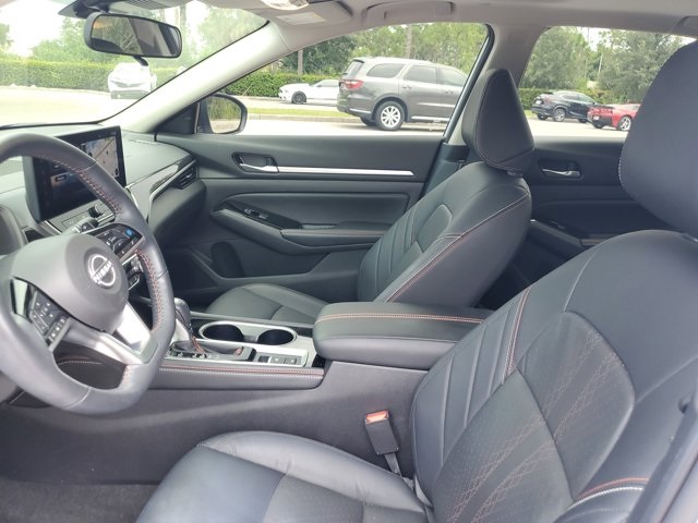 2024 Gray Sky Pearl Nissan Altima 2.0 SR FWD Sedan