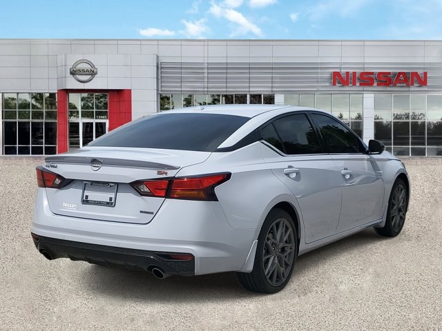 2024 Gray Sky Pearl Nissan Altima 2.0 SR FWD Sedan