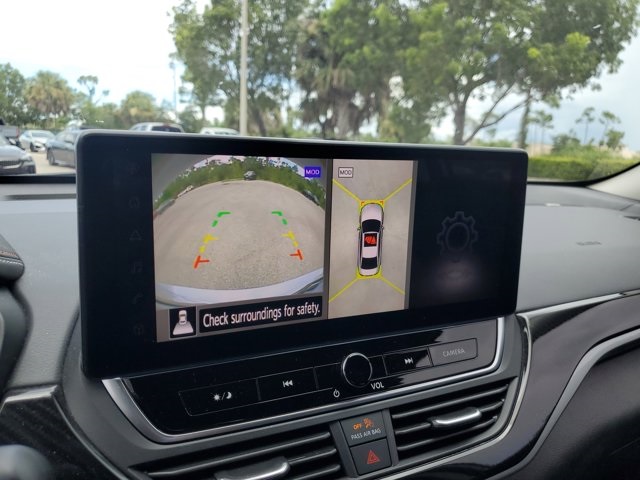 2024 Gray Sky Pearl Nissan Altima 2.0 SR FWD Sedan