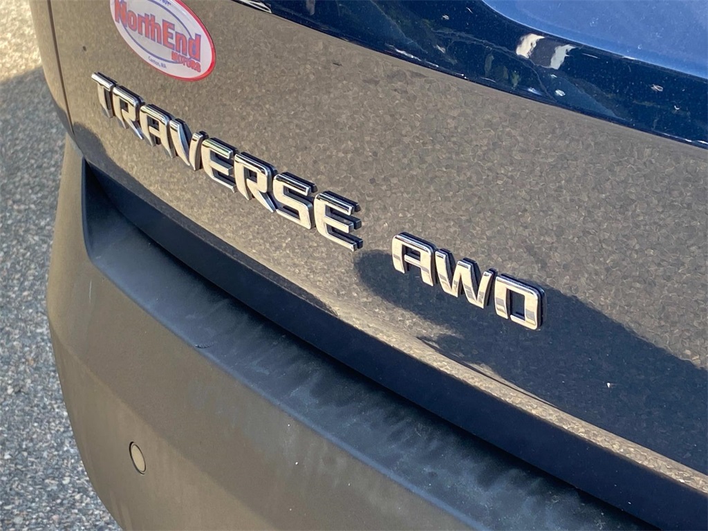 2022 Northsky Blue Metallic Chevrolet Traverse LT AWD SUV