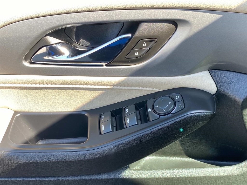 2022 Northsky Blue Metallic Chevrolet Traverse LT AWD SUV