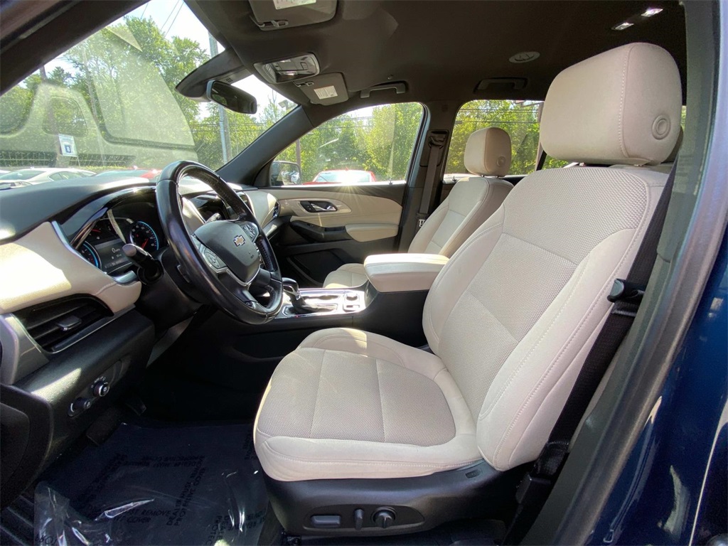 2022 Northsky Blue Metallic Chevrolet Traverse LT AWD SUV