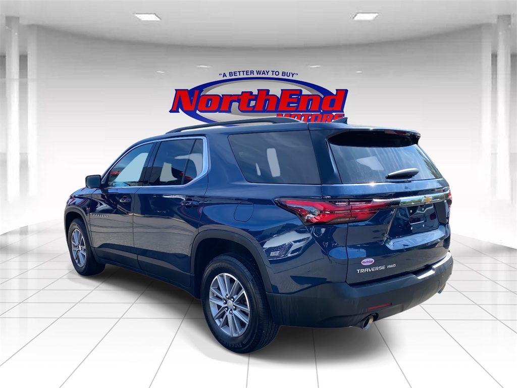 2022 Northsky Blue Metallic Chevrolet Traverse LT AWD SUV