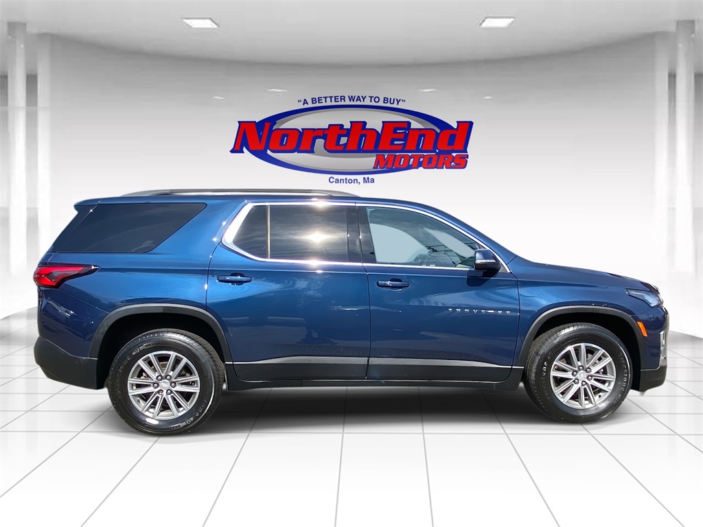 2022 Northsky Blue Metallic Chevrolet Traverse LT AWD SUV