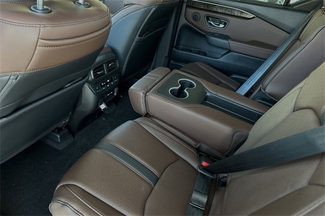 2025 Honda Pilot Elite photo 13