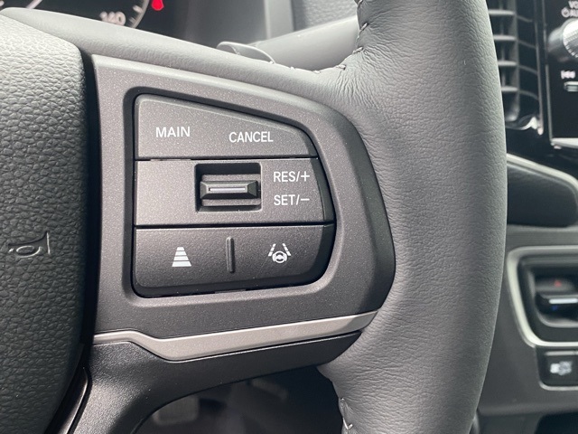 new 2025 Honda Ridgeline car, priced at $36,900