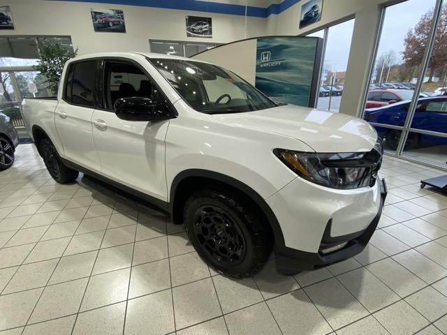 new 2025 Honda Ridgeline car, priced at $36,900