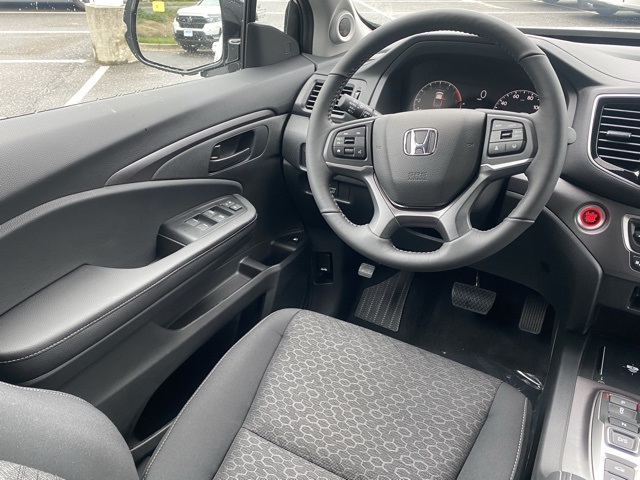new 2025 Honda Ridgeline car, priced at $36,900