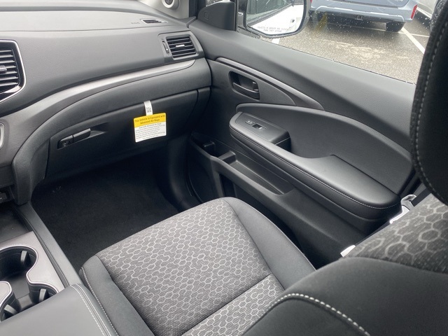 new 2025 Honda Ridgeline car, priced at $36,900