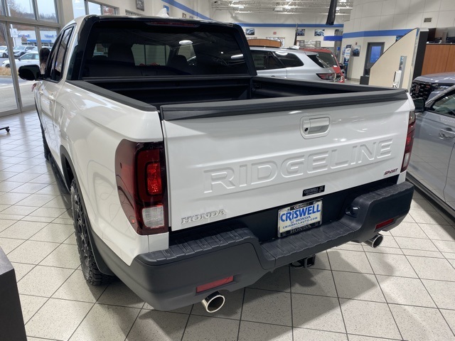new 2025 Honda Ridgeline car, priced at $36,900