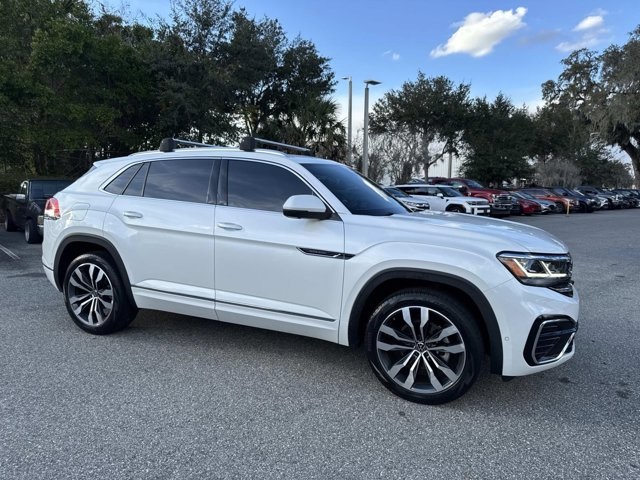 2023 Volkswagen Atlas Cross Sport SEL Premium R-Line's photo