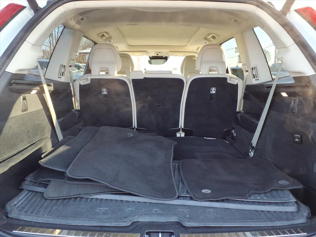 used 2018 Volvo XC90 car, priced at $19,900