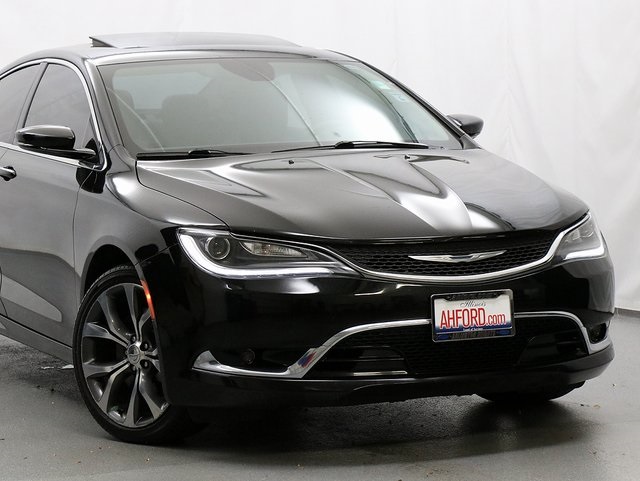 2015 Chrysler 200 C photo 2