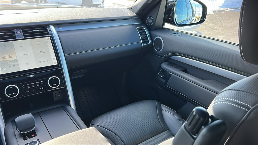 used 2025 Land Rover Discovery car, priced at $63,485