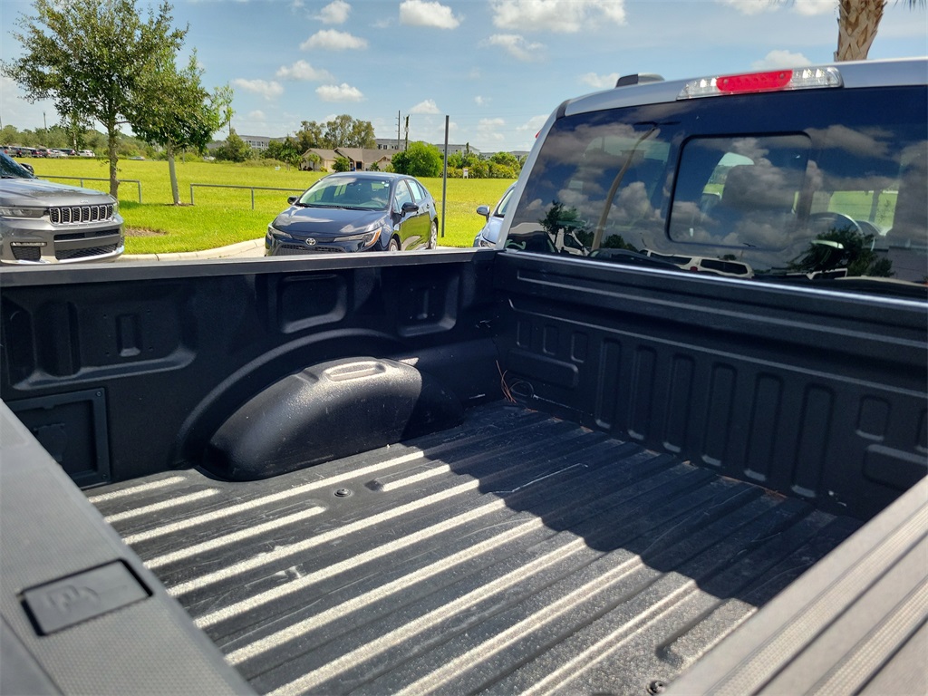 2023 Iconic Silver Metallic Ford F-150 Lariat 4X4 Truck