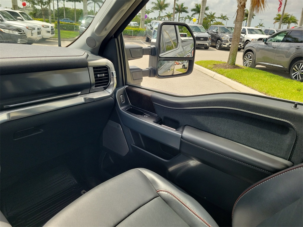 2023 Iconic Silver Metallic Ford F-150 Lariat 4X4 Truck