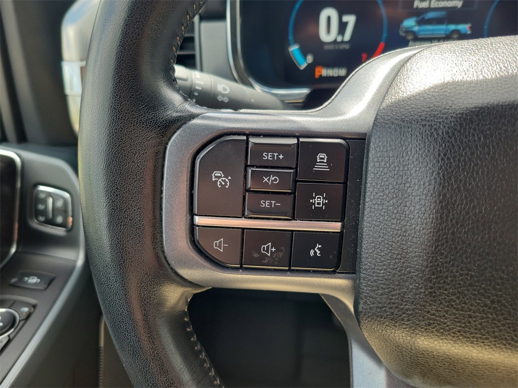 2023 Iconic Silver Metallic Ford F-150 Lariat 4X4 Truck