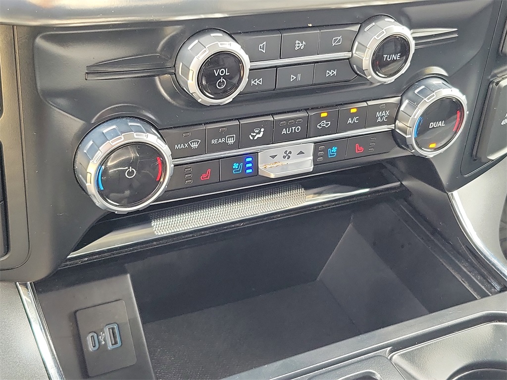 2023 Iconic Silver Metallic Ford F-150 Lariat 4X4 Truck