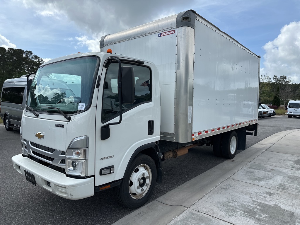 Used 2023 Chevrolet LCF 4500 Regular Cab RWD Box Truck for sale #SP1232 - photo 4