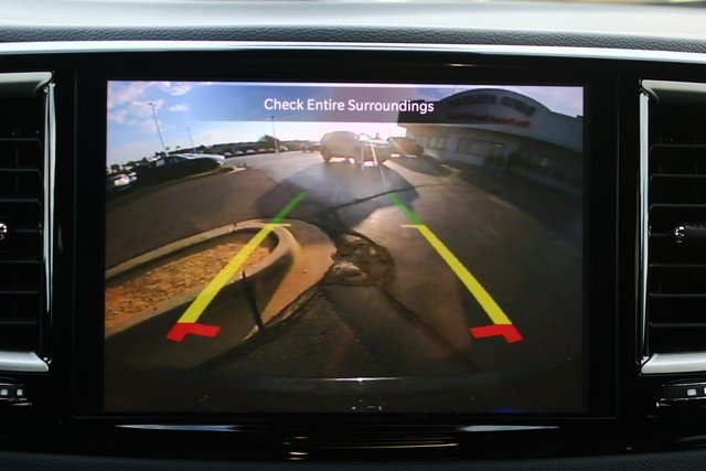 used 2025 Chrysler Pacifica car, priced at $30,383