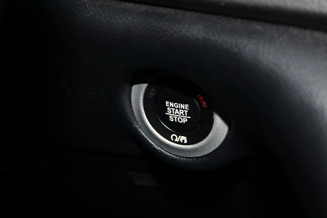 used 2025 Chrysler Pacifica car, priced at $30,383