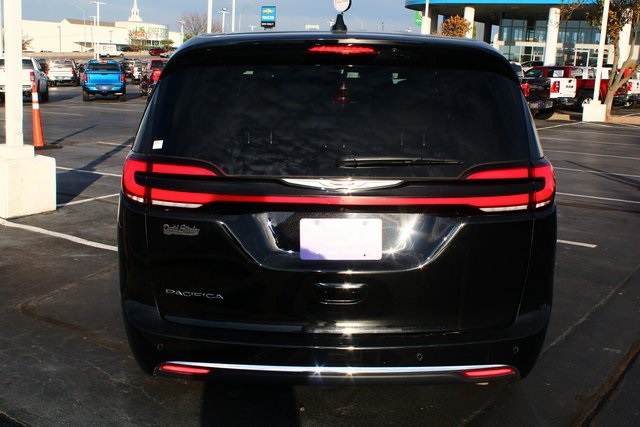 used 2025 Chrysler Pacifica car, priced at $30,383