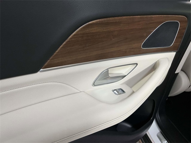 used 2022 Mercedes-Benz GLE car, priced at $49,991