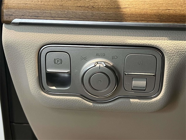 used 2022 Mercedes-Benz GLE car, priced at $49,991