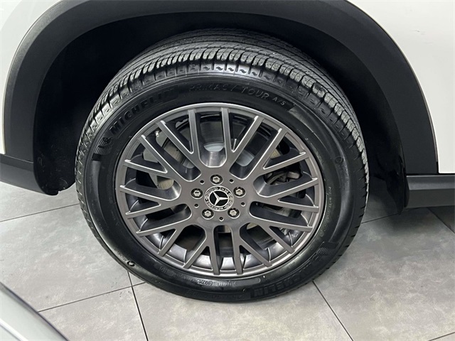 used 2022 Mercedes-Benz GLE car, priced at $49,991