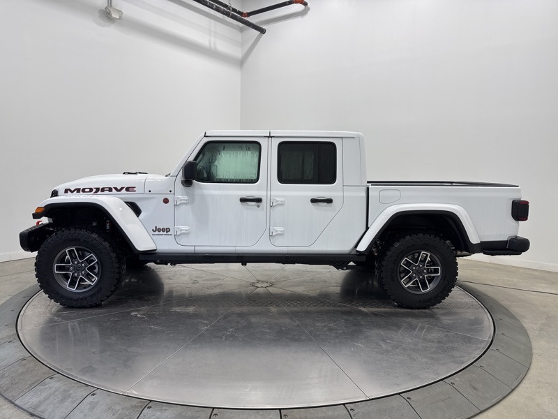 2025 Jeep Gladiator Mojave photo 4