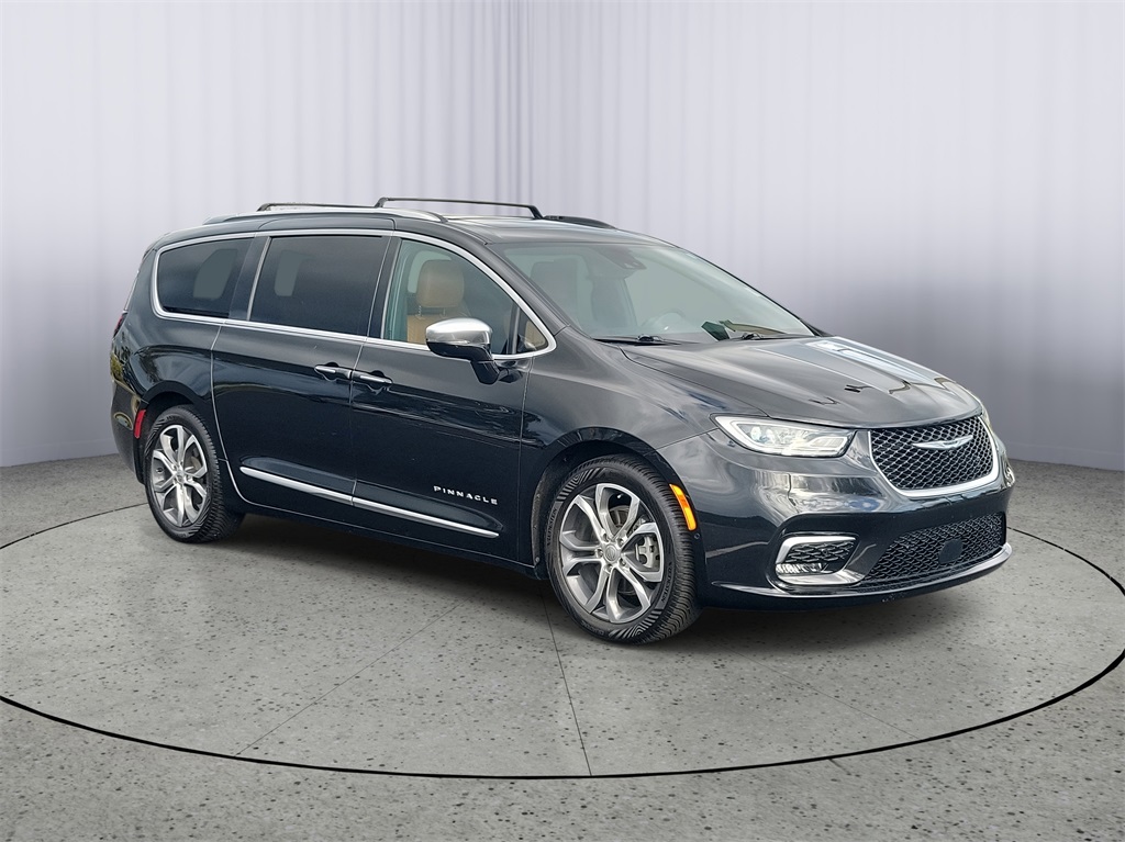 used 2022 Chrysler Pacifica car, priced at $35,998