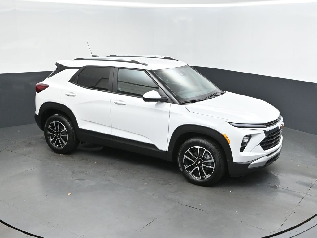 2026 Summit White Chevrolet TrailBlazer LT SUV