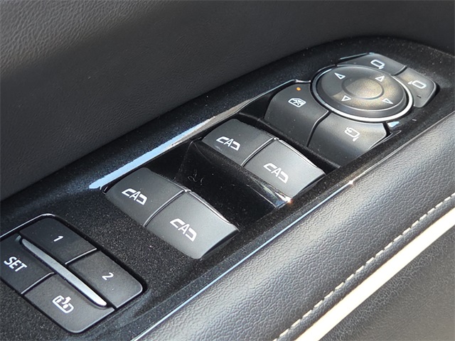 2021 Cadillac Escalade ESV Premium Luxury photo 17