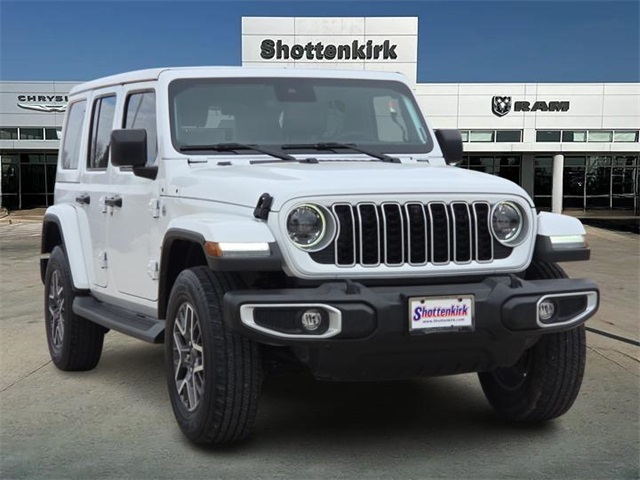 2024 Jeep Wrangler 4-Door Sahara's photo