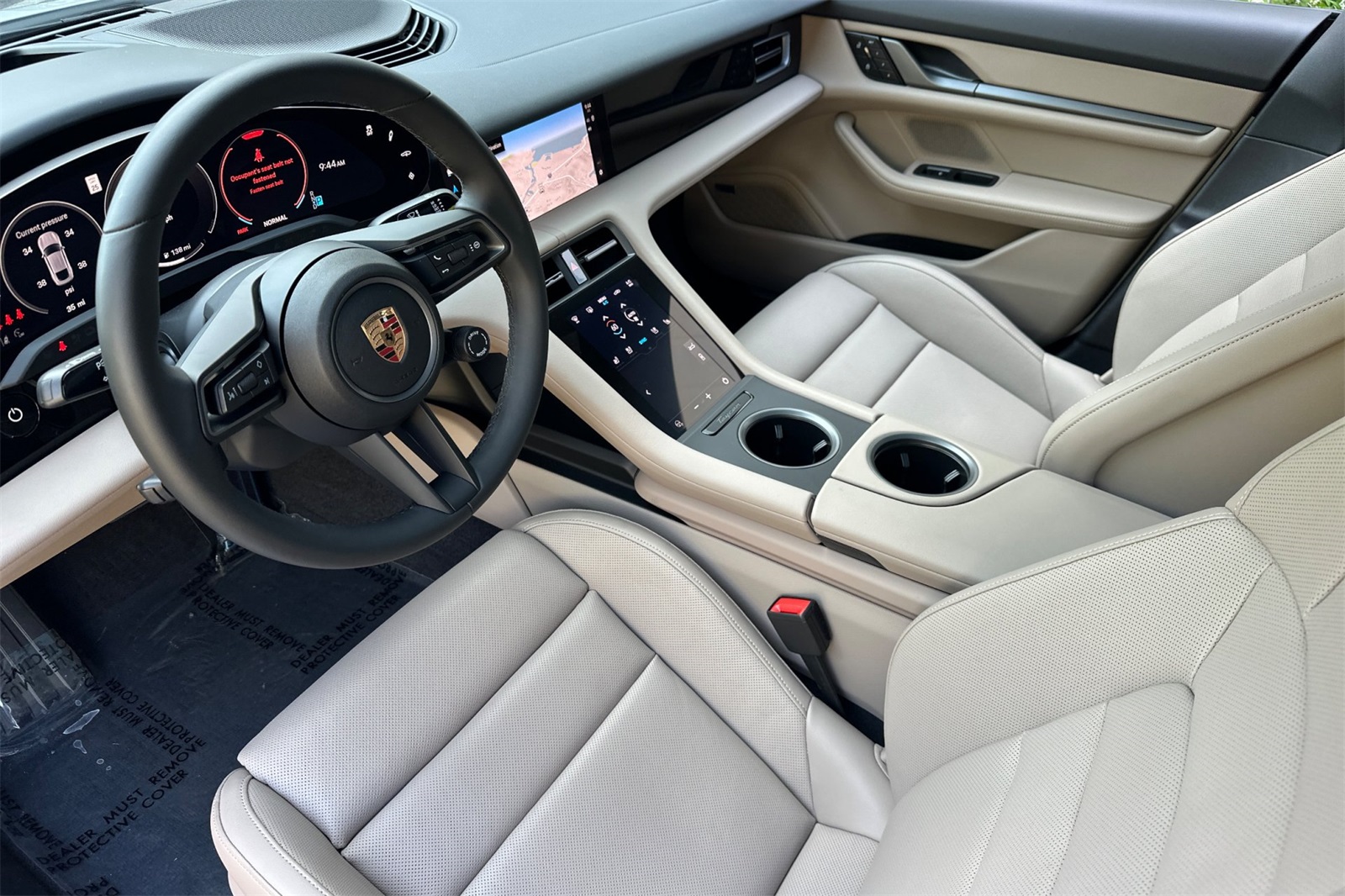 2025 Porsche Taycan photo 4