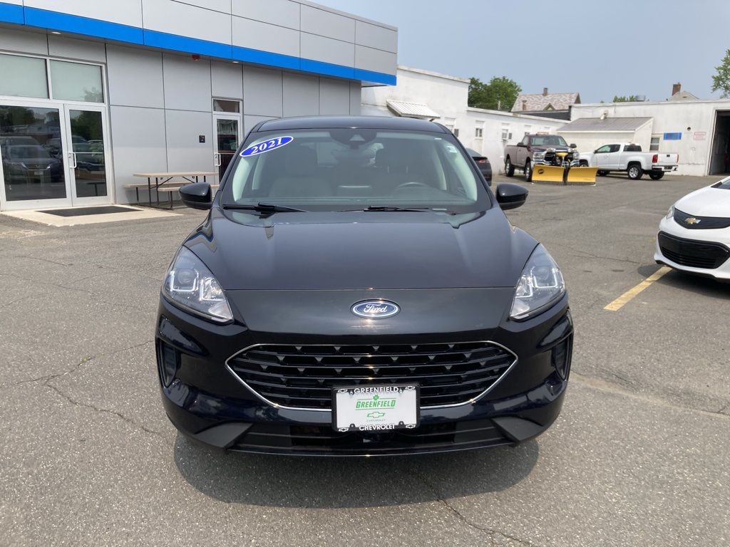 2021 Ford Escape SE Hybrid photo 2