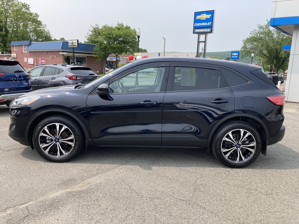 2021 Ford Escape SE Hybrid photo 4