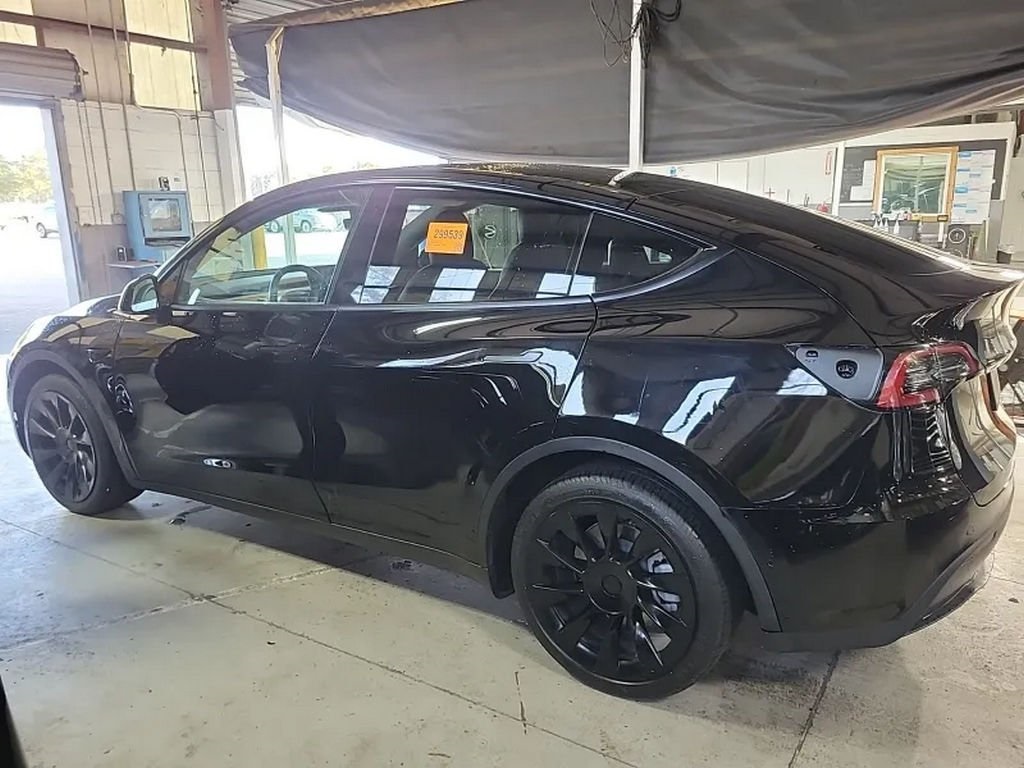 Used 2022 Tesla Model Y Long Range with VIN 7SAYGDEE7NF495836 for sale in Northfield, Minnesota