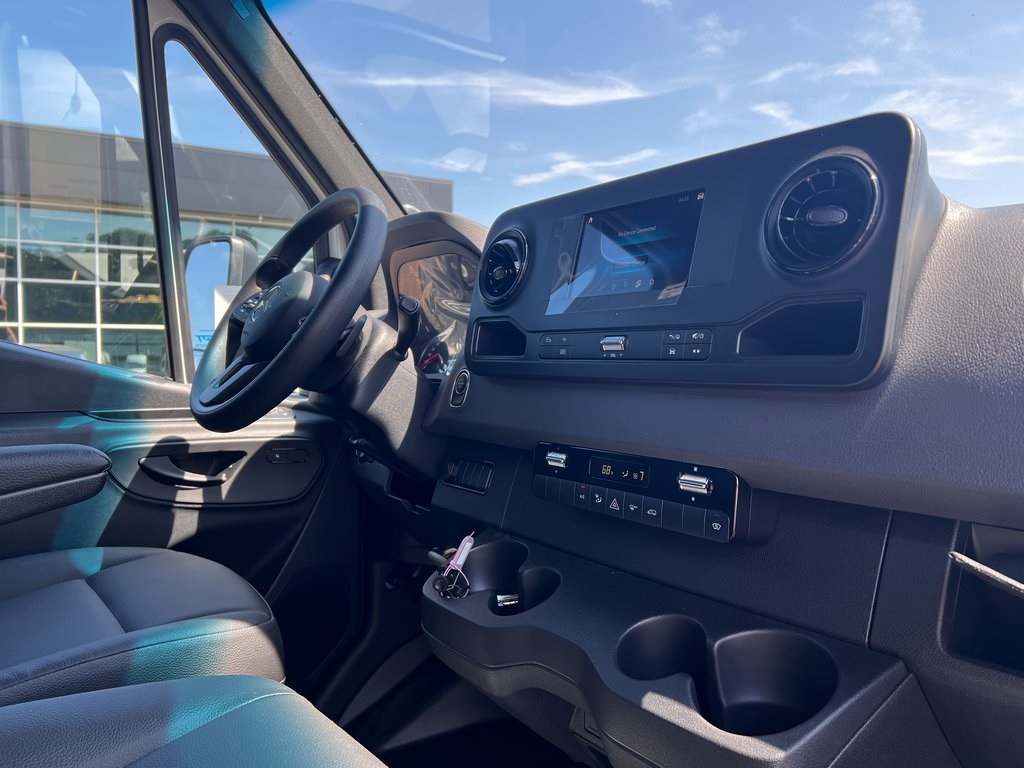 New 2024 Mercedes-Benz Sprinter 3500XD Regular Cab Standard Roof DRW AWD Knapheide Service Truck for sale #MV1436 - photo 10