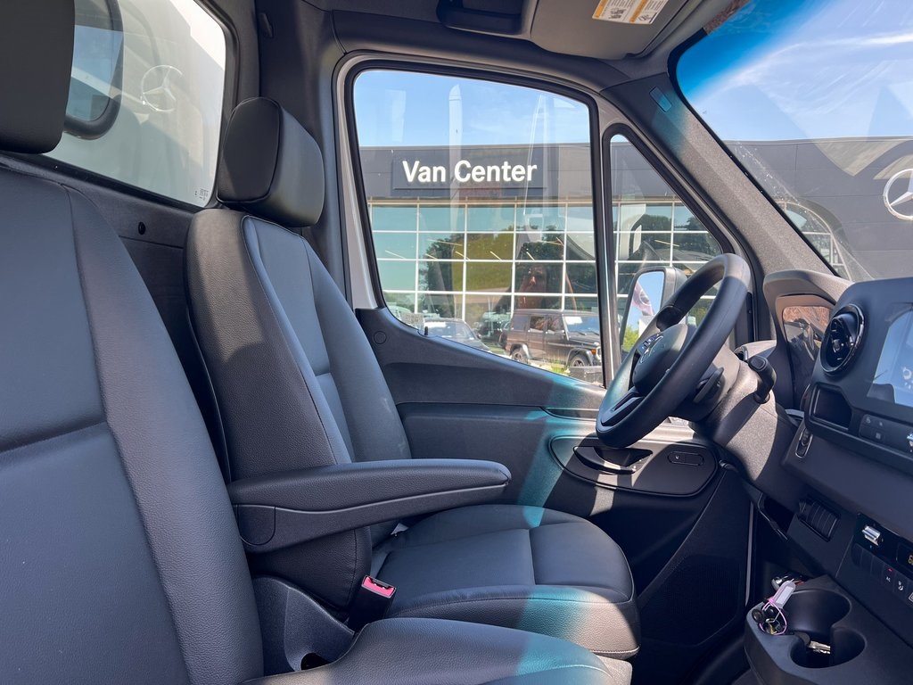 New 2024 Mercedes-Benz Sprinter 3500XD Regular Cab Standard Roof DRW AWD Knapheide Service Truck for sale #MV1436 - photo 9