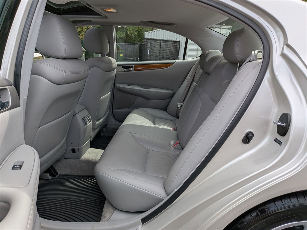 2006 Lexus ES 330 photo 21