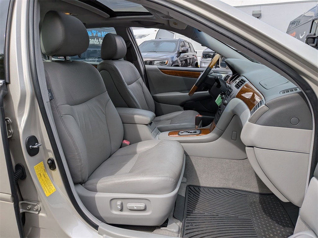 2006 Lexus ES 330 photo 23