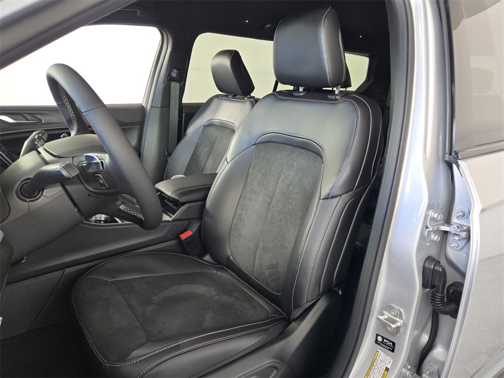 new 2025 Jeep Grand Cherokee L car, priced at $35,730