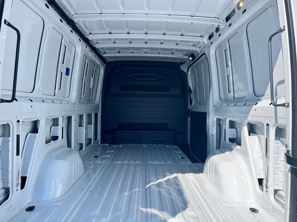 New 2025 Mercedes-Benz Sprinter 2500 Standard Roof RWD Empty Cargo Van for sale #MV1590 - photo 19