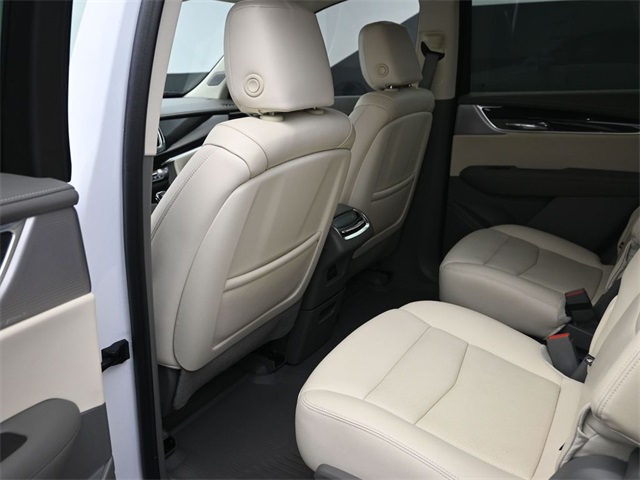 used 2023 Cadillac XT6 car, priced at $40,997