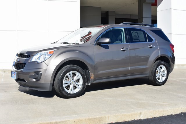 Used 2010 Chevrolet Equinox 1LT with VIN 2CNALDEW9A6384851 for sale in Quincy, IL